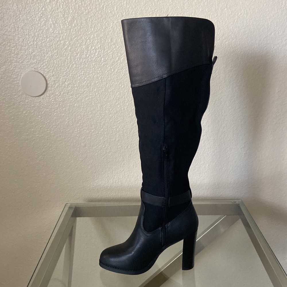 Heeled boot - Picture 3 of 10